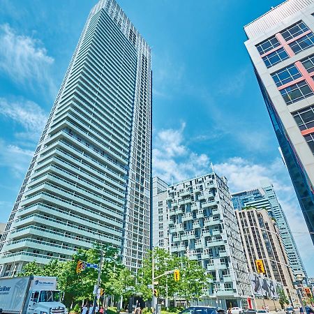 Diamond Suite Toronto Eksteriør bilde