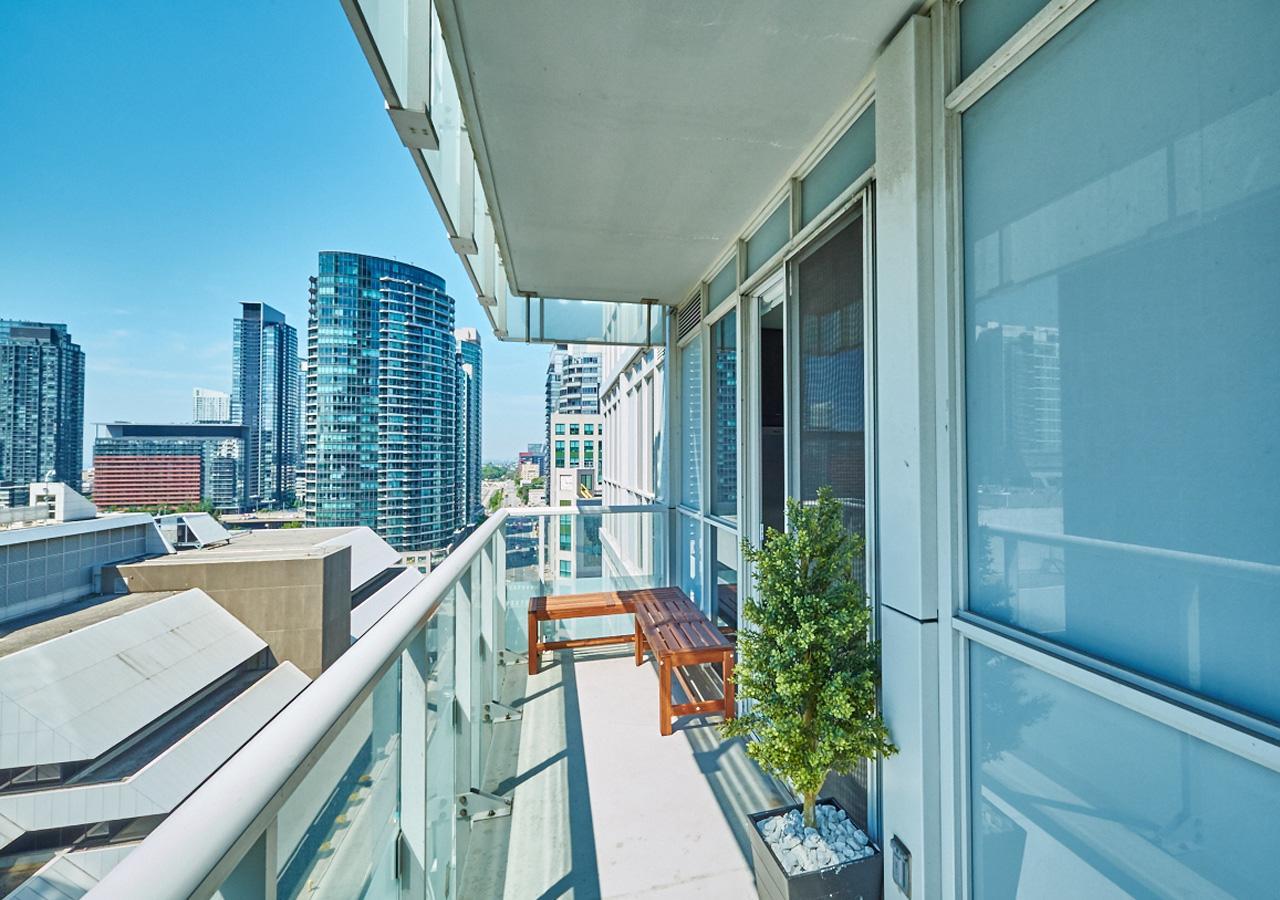 Diamond Suite Toronto Eksteriør bilde