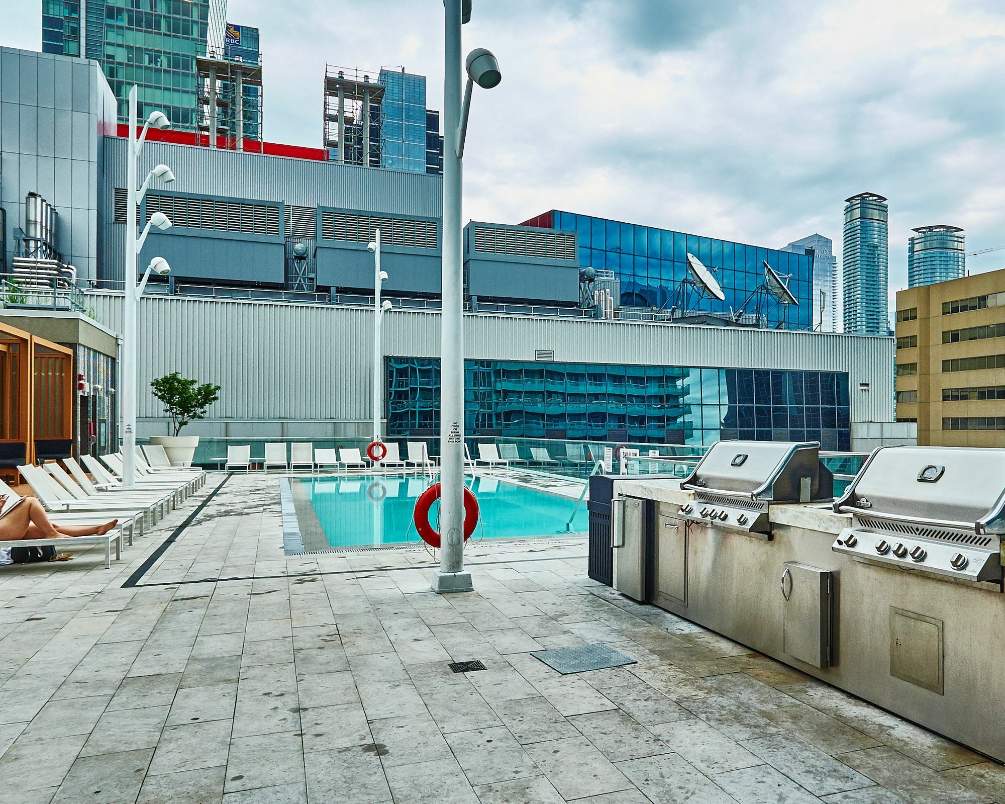 Diamond Suite Toronto Eksteriør bilde